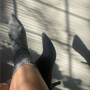 Size 7.5, great condition, never worn! brand: A New Day (target)